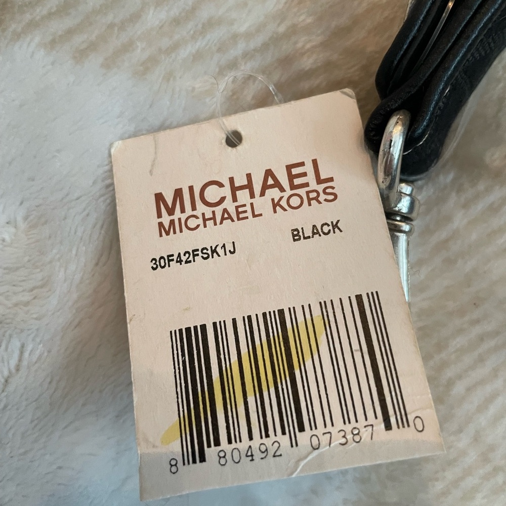 Michael Kors Black and Silver Key Holder - Picture 5 of 9
